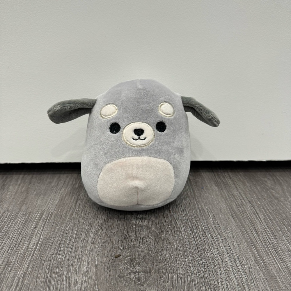 3x$25‼️ Squishmallows Brian The Dog